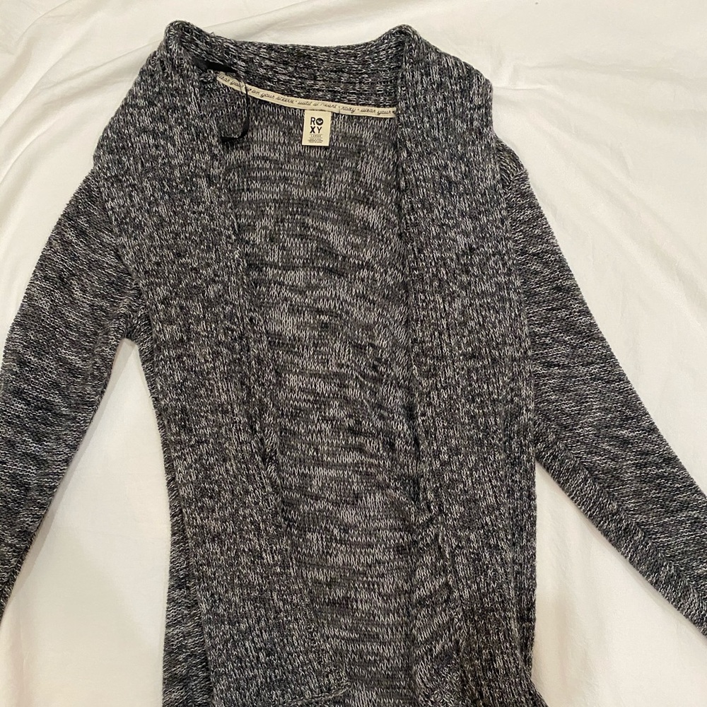 ROXY BLACK AND WHITE CARDIGAN